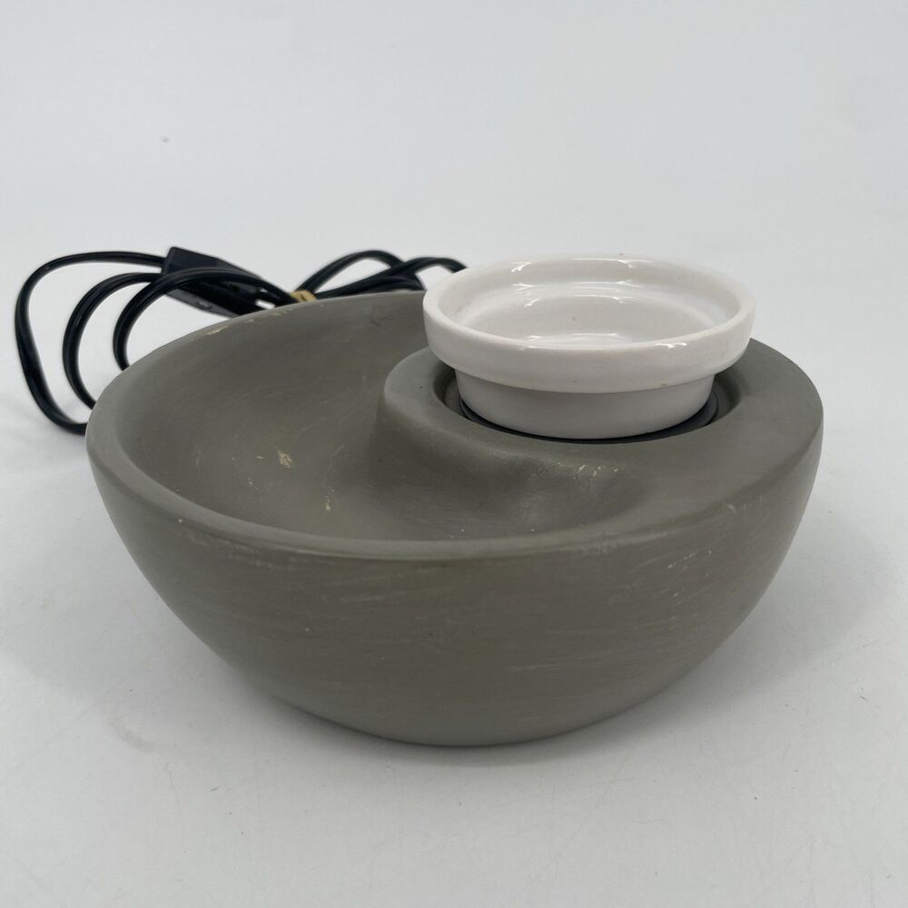 Scentsy Little Garden Element Wax Warmer Full Size Round *NO PLANTS *WHITE DISH